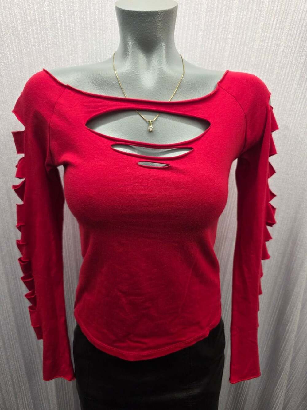 XT Cut Out Long Sleeve Top Size L Red Slit Sleeves